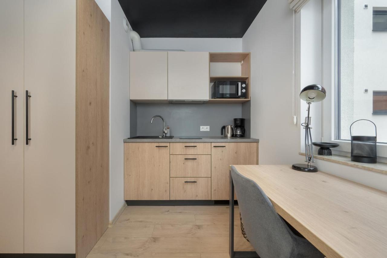 Trendy Studios With Home Office Near Wroclaw Main Station By Noclegi Renters Luaran gambar