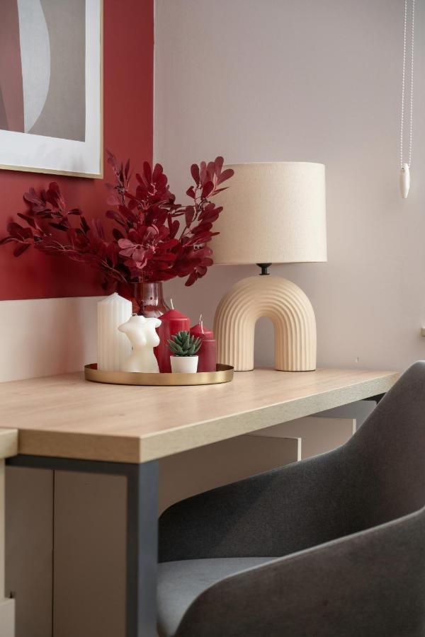 Trendy Studios With Home Office Near Wroclaw Main Station By Noclegi Renters Luaran gambar