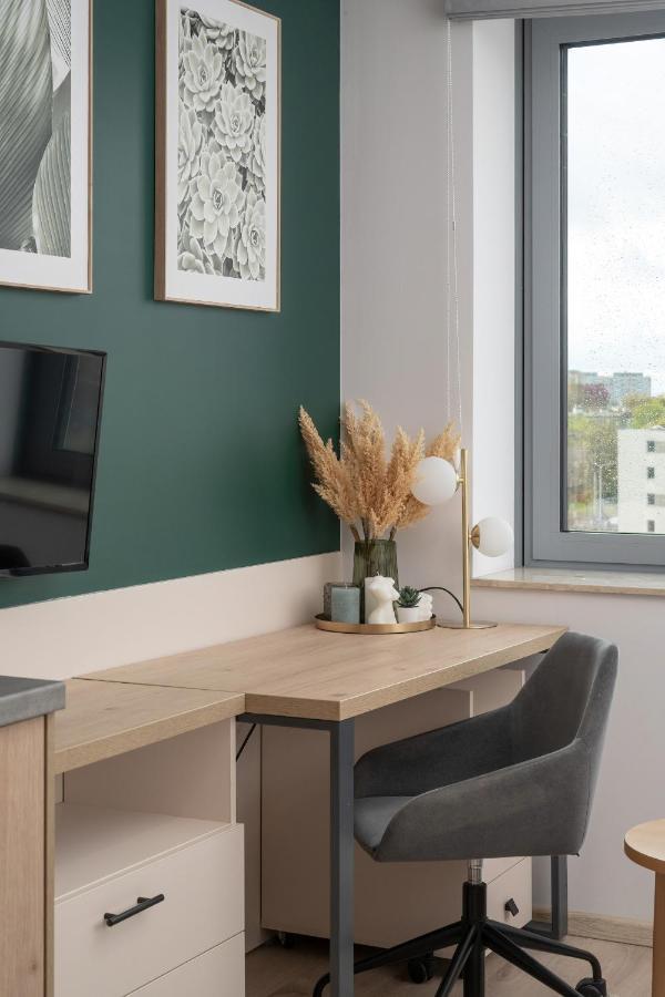 Trendy Studios With Home Office Near Wroclaw Main Station By Noclegi Renters Luaran gambar