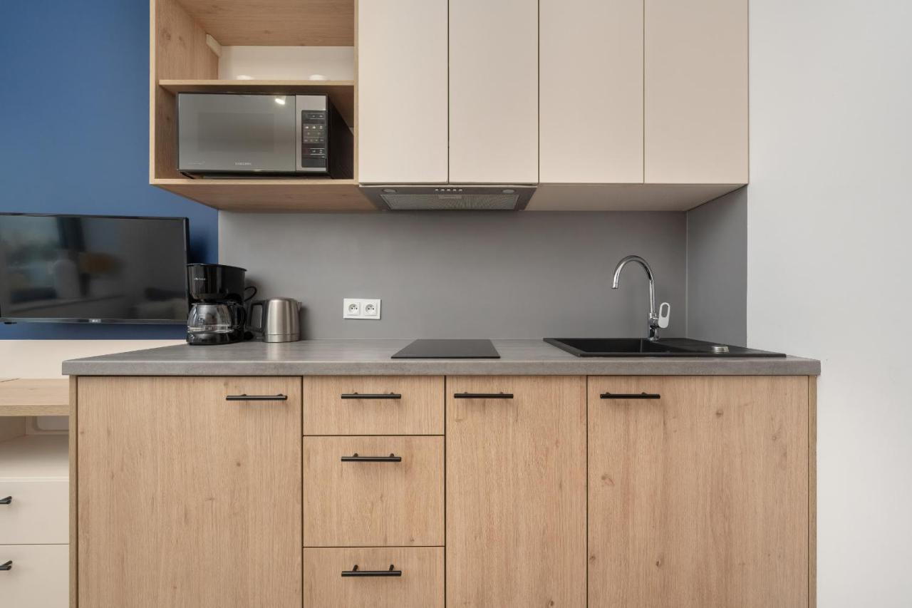 Trendy Studios With Home Office Near Wroclaw Main Station By Noclegi Renters Luaran gambar